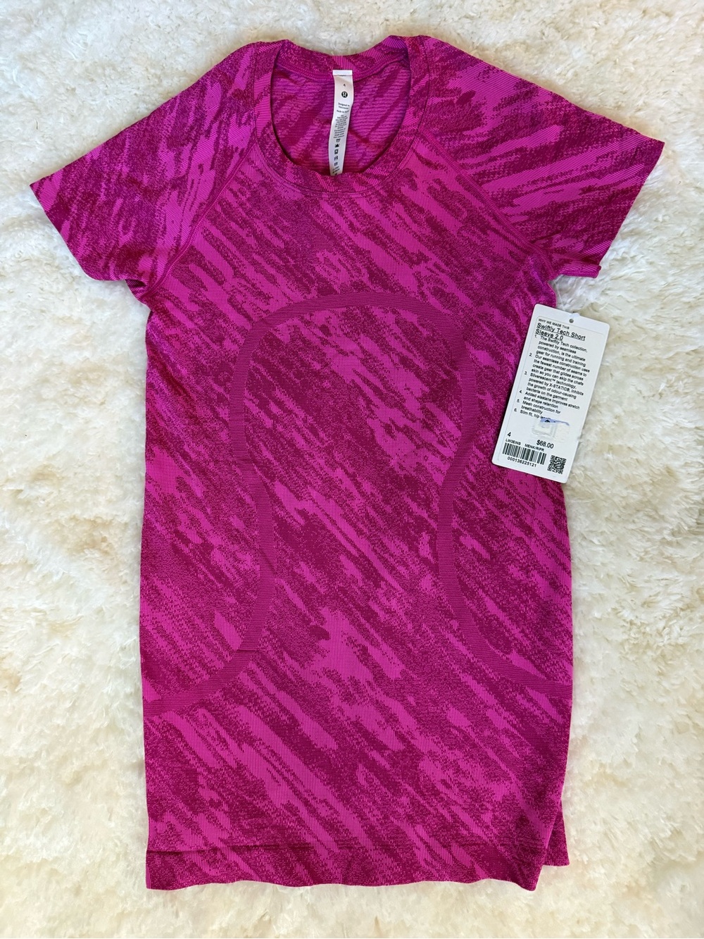 lululemon Swiftly Short Sleeve - Magenta, size 4